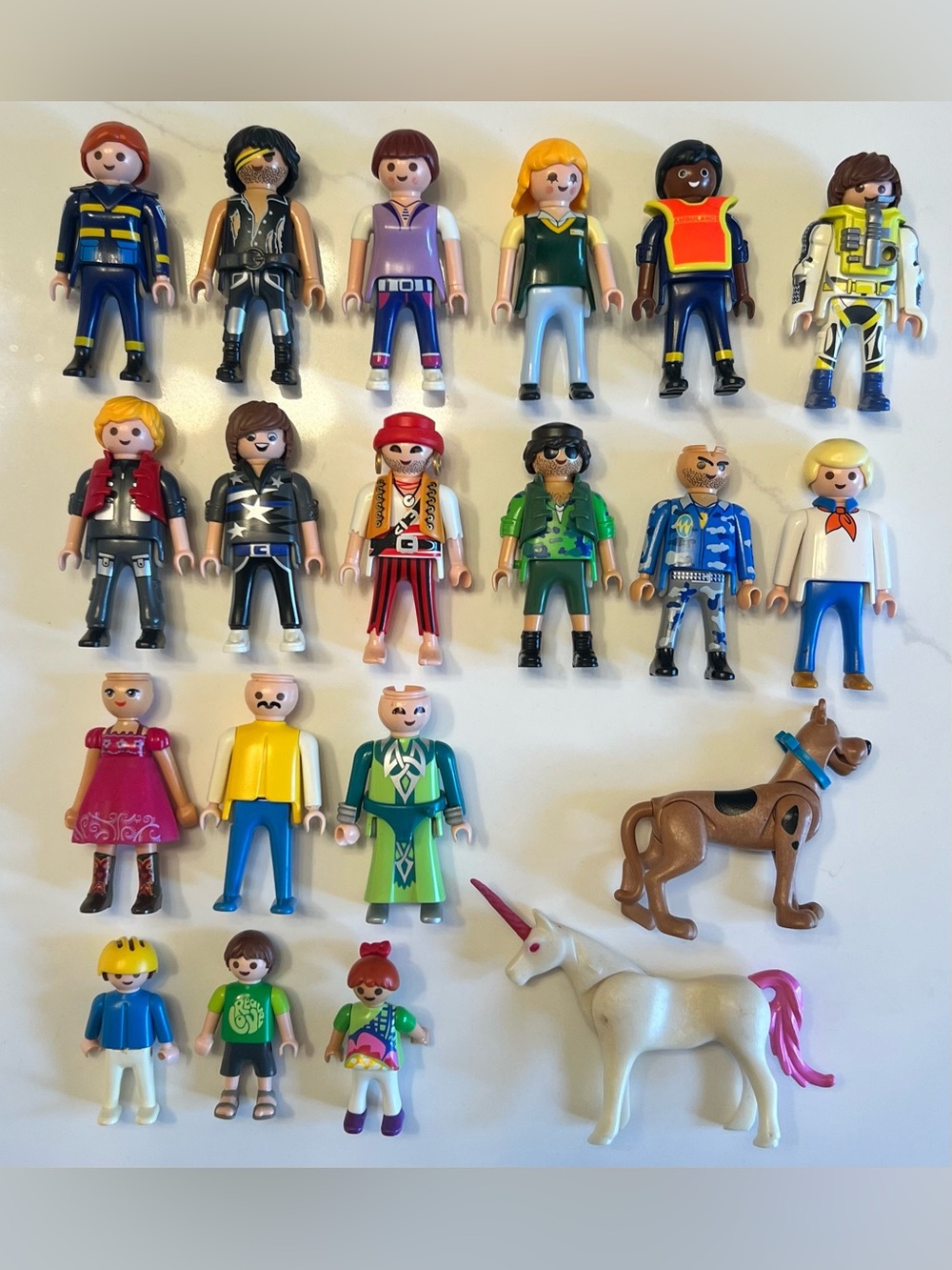20 Playmobil Figures